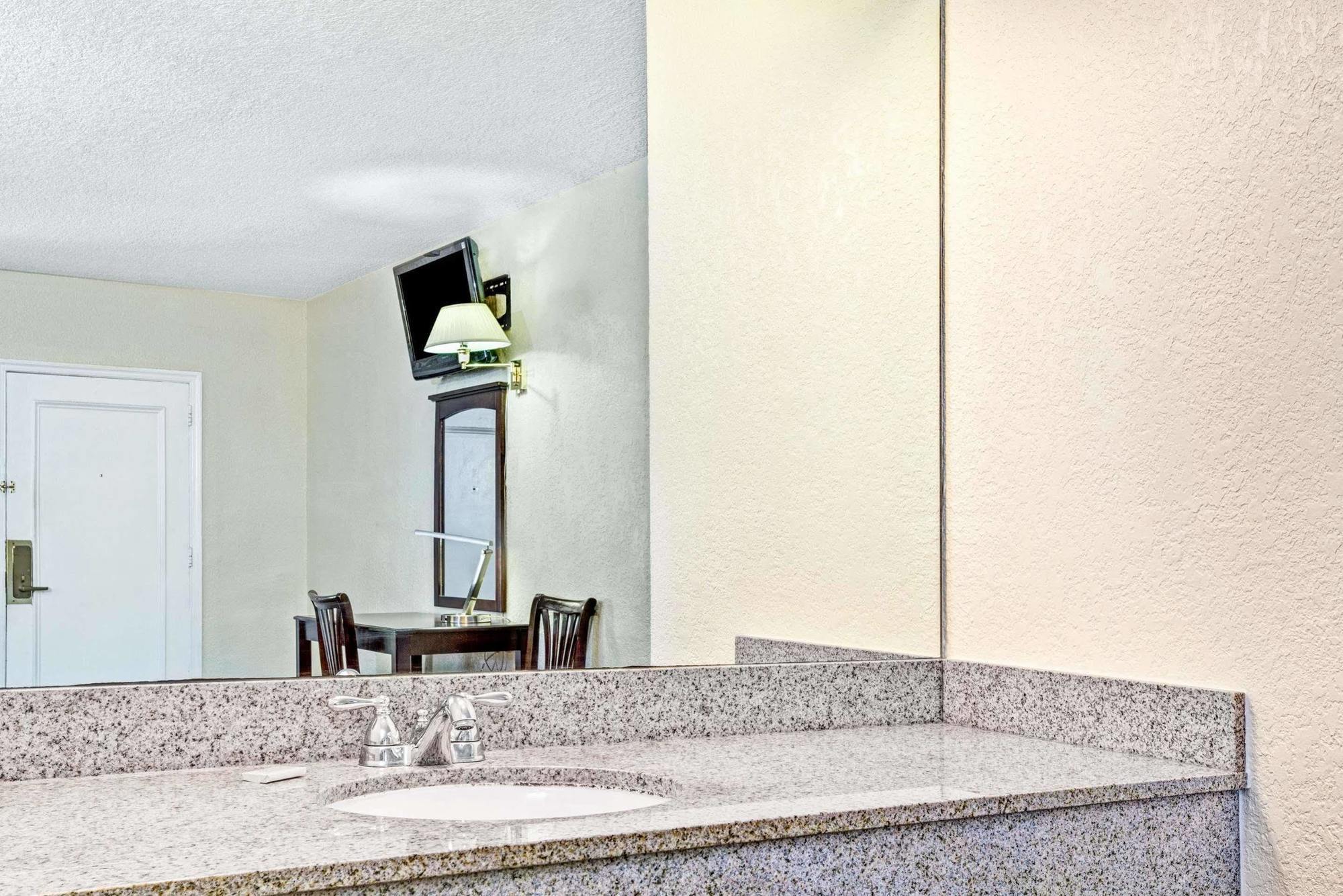 Vero Inn Vero Beach Ngoại thất bức ảnh